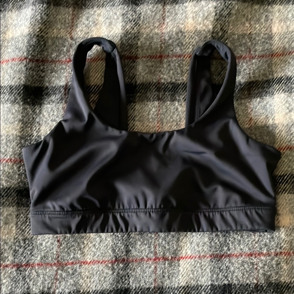 NWOT Manduka yoga bra size small camp collection
Manduka Presence Bra